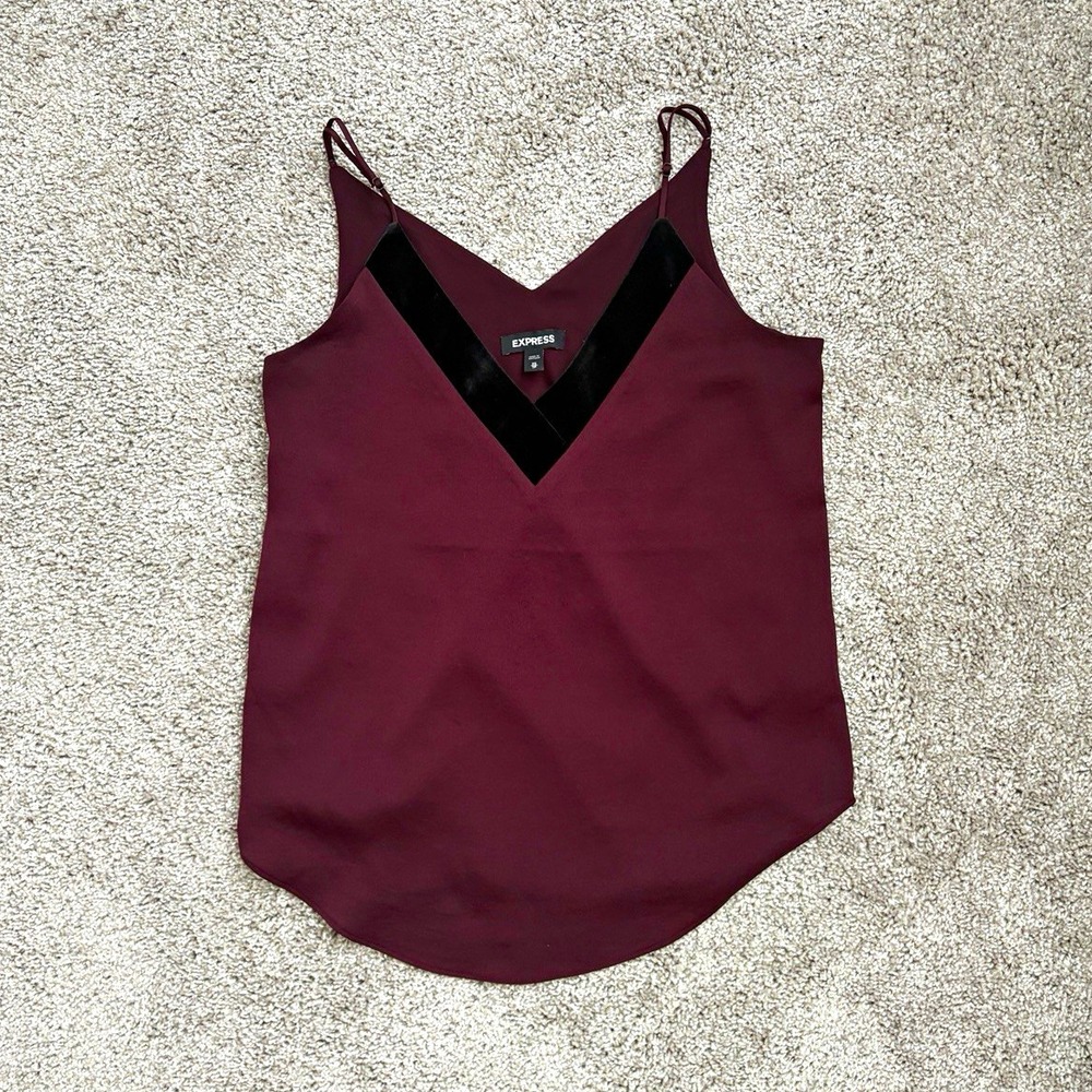 Express Women's XS Solid Burgundy Camisole Spaghetti Straps Black V-Neck Trim